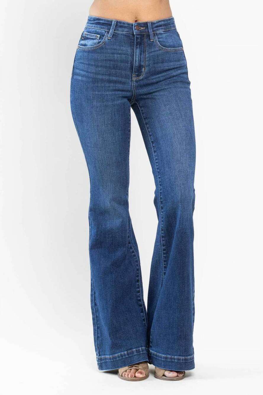 NEW JUDY BLUE high waist wide hem flare jeans in medium wash